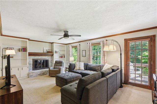 1333 Concord Circle SW, Lilburn, GA 30047