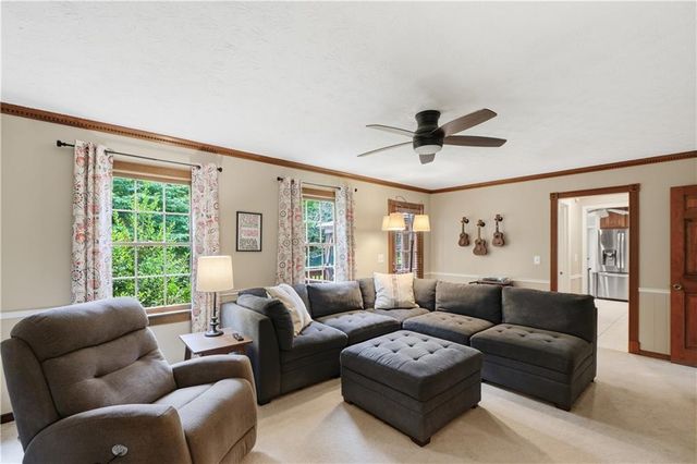1333 Concord Circle SW, Lilburn, GA 30047
