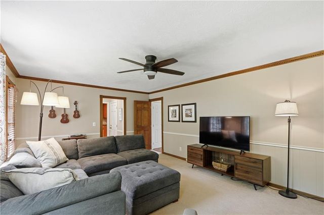 1333 Concord Circle SW, Lilburn, GA 30047