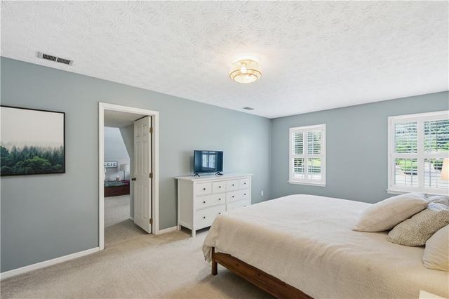 1333 Concord Circle SW, Lilburn, GA 30047