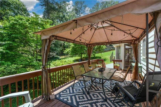 1333 Concord Circle SW, Lilburn, GA 30047