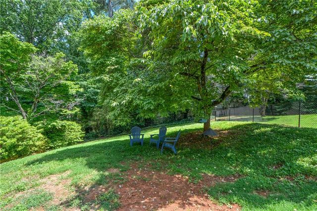 1333 Concord Circle SW, Lilburn, GA 30047