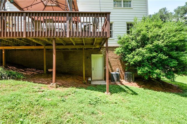 1333 Concord Circle SW, Lilburn, GA 30047