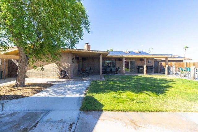 2113 Lillyhill, Needles, CA 92363