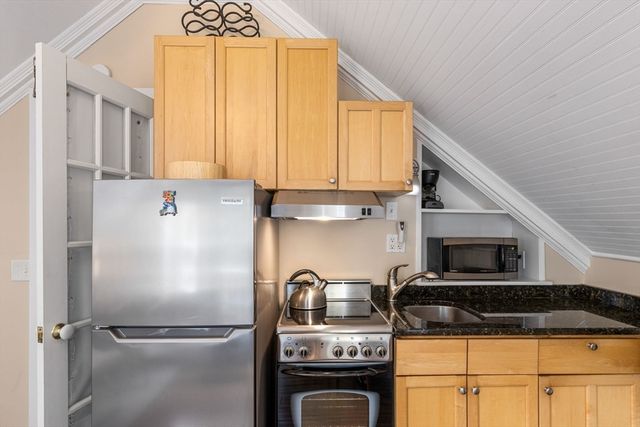 15 Carver Street Unit 3, Provincetown, MA 02657
