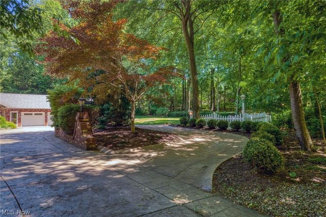 7035 Quarry Road, Amherst, OH 44001