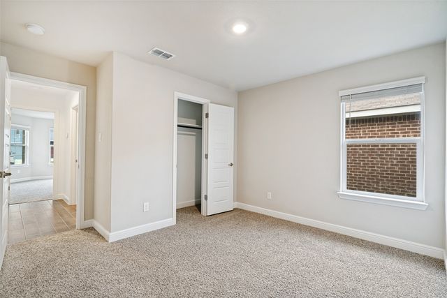 608 Breckenridge Park Drive, Alvarado, TX 76009