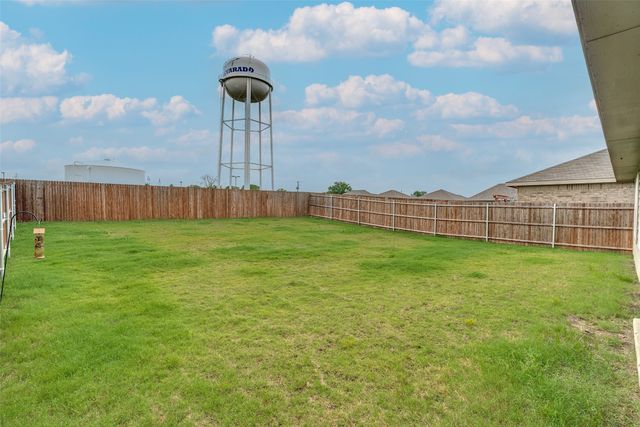 608 Breckenridge Park Drive, Alvarado, TX 76009