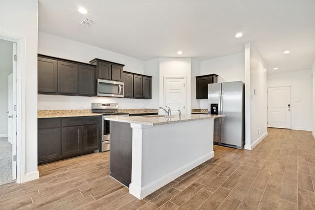 608 Breckenridge Park Drive, Alvarado, TX 76009