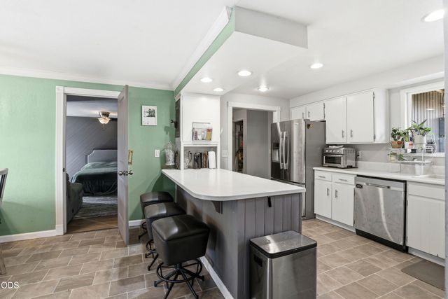1741 Serenity Drive, Medford, OR 97504