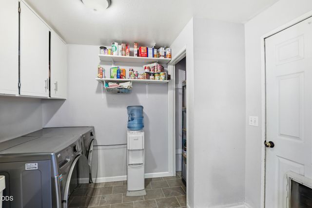 1741 Serenity Drive, Medford, OR 97504