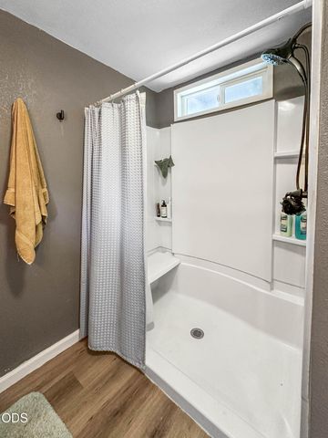 1741 Serenity Drive, Medford, OR 97504