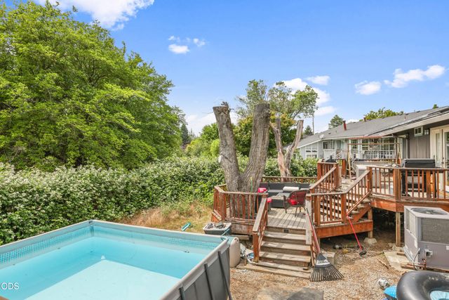 1741 Serenity Drive, Medford, OR 97504
