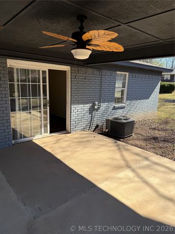 21797 S Ginger Drive, Park Hill, OK 74451