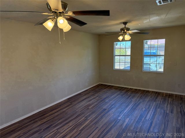 21797 S Ginger Drive, Park Hill, OK 74451