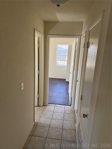 21797 S Ginger Drive, Park Hill, OK 74451