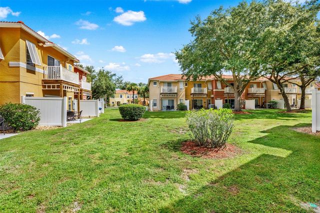 1086 PARK RIDGE CIRCLE, Kissimmee, FL 34746