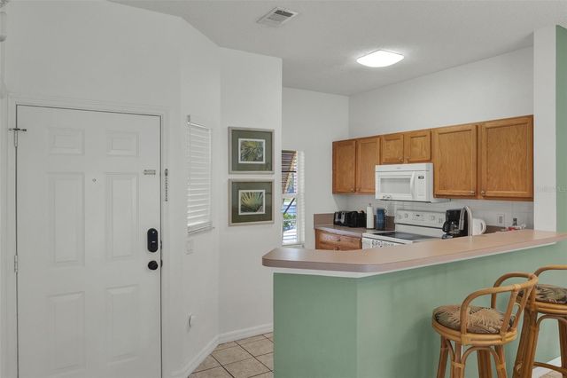 1086 PARK RIDGE CIRCLE, Kissimmee, FL 34746