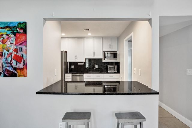 12 Vía De Casas Sur Unit 101, Boynton Beach, FL 33426