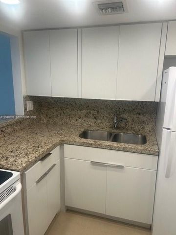 10395 N Kendall Drive V4, Miami, FL 33176