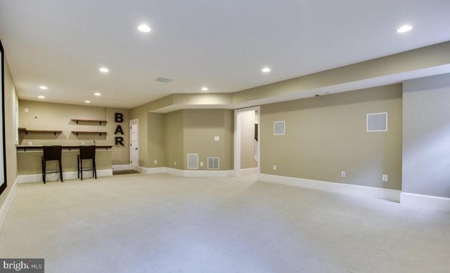 2324 N QUEBEC ST, Arlington, VA 22207