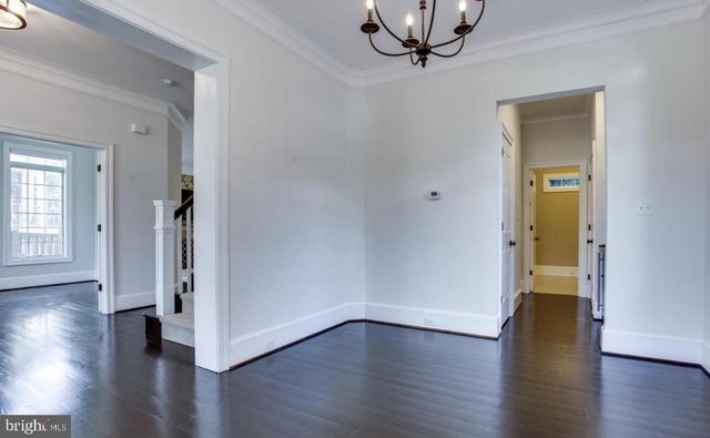 2324 N QUEBEC ST, Arlington, VA 22207