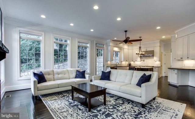 2324 N QUEBEC ST, Arlington, VA 22207