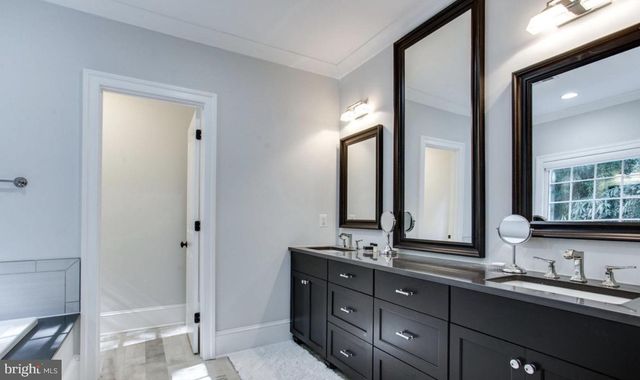 2324 N QUEBEC ST, Arlington, VA 22207