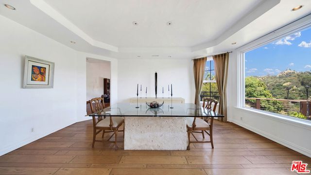 2312 Kimridge Road, Beverly Hills, CA 90210