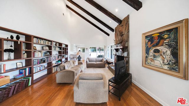 2312 Kimridge Road, Beverly Hills, CA 90210