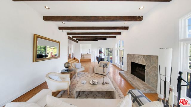 2312 Kimridge Road, Beverly Hills, CA 90210