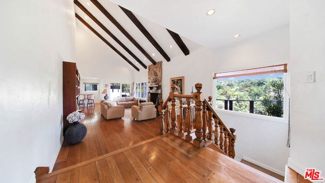 2312 Kimridge Road, Beverly Hills, CA 90210