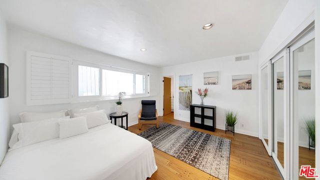 2312 Kimridge Road, Beverly Hills, CA 90210