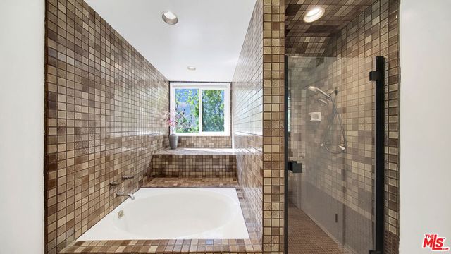 2312 Kimridge Road, Beverly Hills, CA 90210