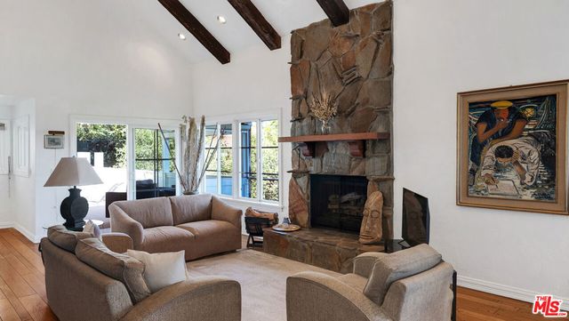 2312 Kimridge Road, Beverly Hills, CA 90210