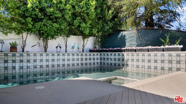 2312 Kimridge Road, Beverly Hills, CA 90210