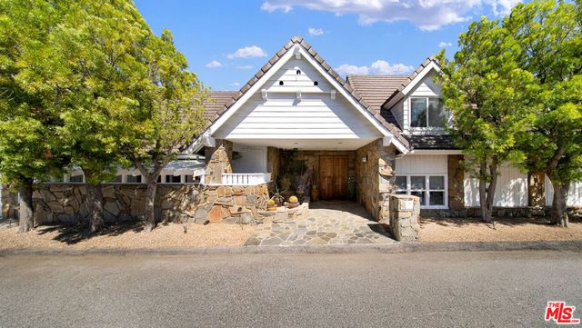 2312 Kimridge Road, Beverly Hills, CA 90210