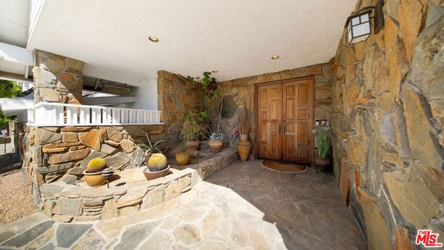 2312 Kimridge Road, Beverly Hills, CA 90210