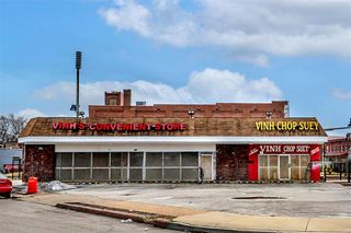 8304 N Broadway, St Louis, MO 63147