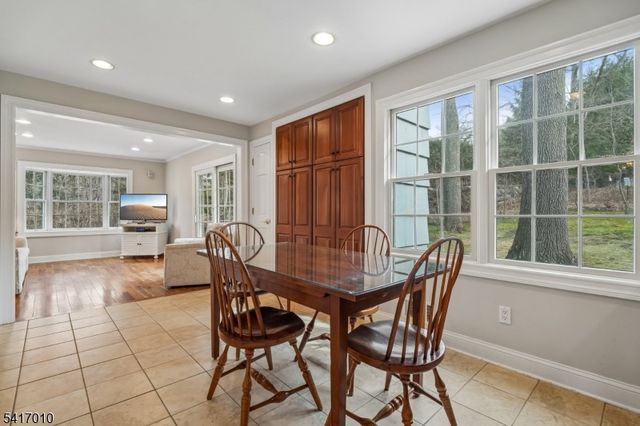 209 E Cedar St, Livingston Twp., NJ 07039