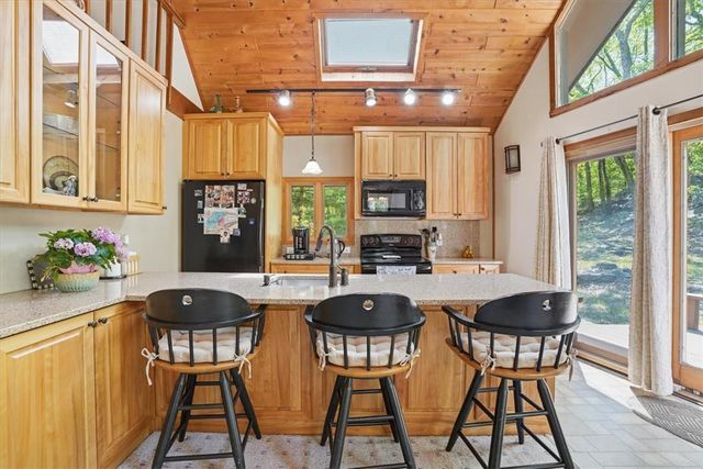 1517 Deer Run, Lehman Twp, PA 18324