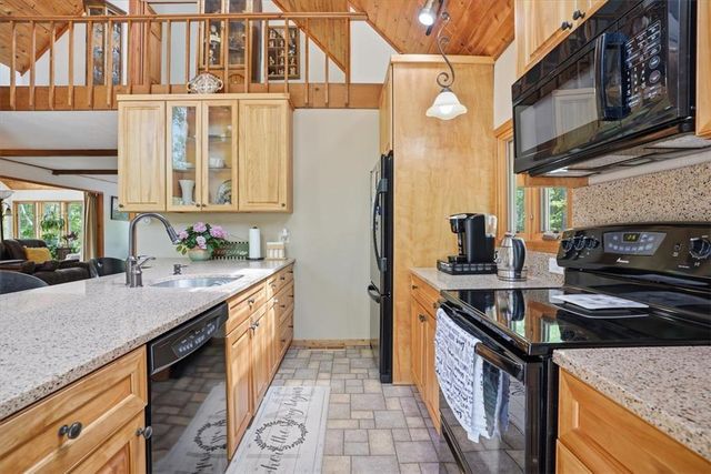 1517 Deer Run, Lehman Twp, PA 18324