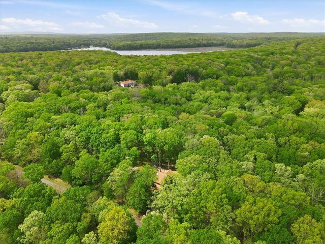 1517 Deer Run, Lehman Twp, PA 18324