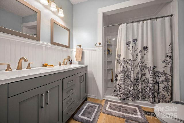 7265 Naguib Amin Street, Hickory, NC 28602