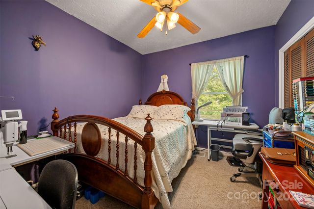 7265 Naguib Amin Street, Hickory, NC 28602
