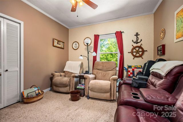 7265 Naguib Amin Street, Hickory, NC 28602