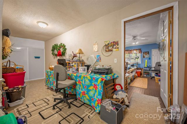 7265 Naguib Amin Street, Hickory, NC 28602