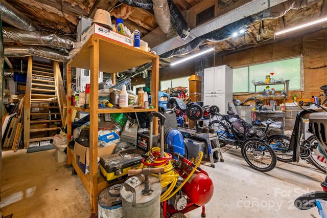 7265 Naguib Amin Street, Hickory, NC 28602