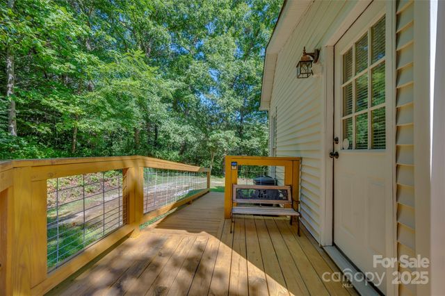 7265 Naguib Amin Street, Hickory, NC 28602