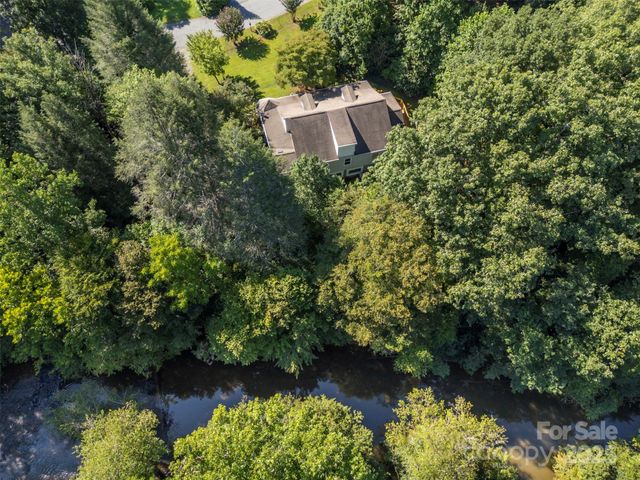 7265 Naguib Amin Street, Hickory, NC 28602
